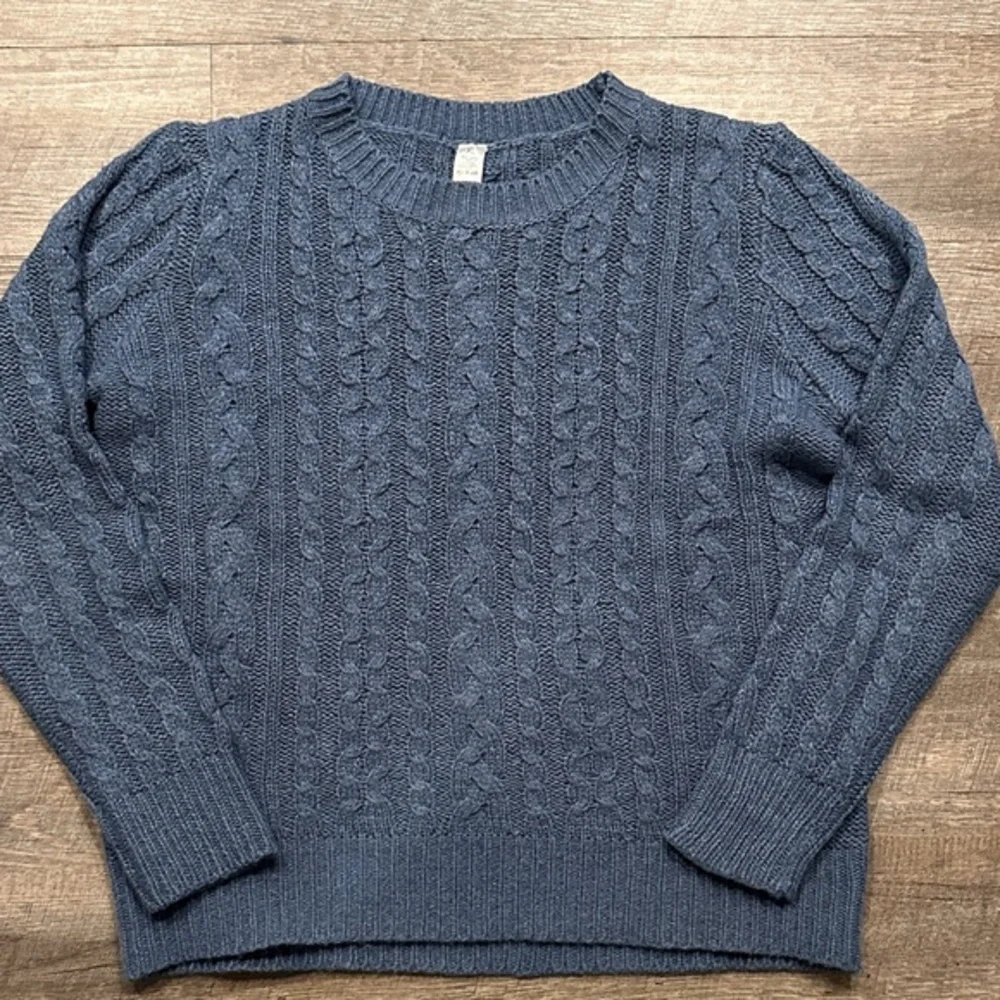 Blue Cable Knit crewneck Sweater Size XL - Picture 1 of 6